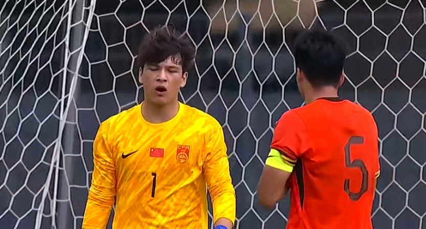 华体会注册-U19国足4分钟丢2球!依合散超巨失误,刘佳乐送礼,久帅不满